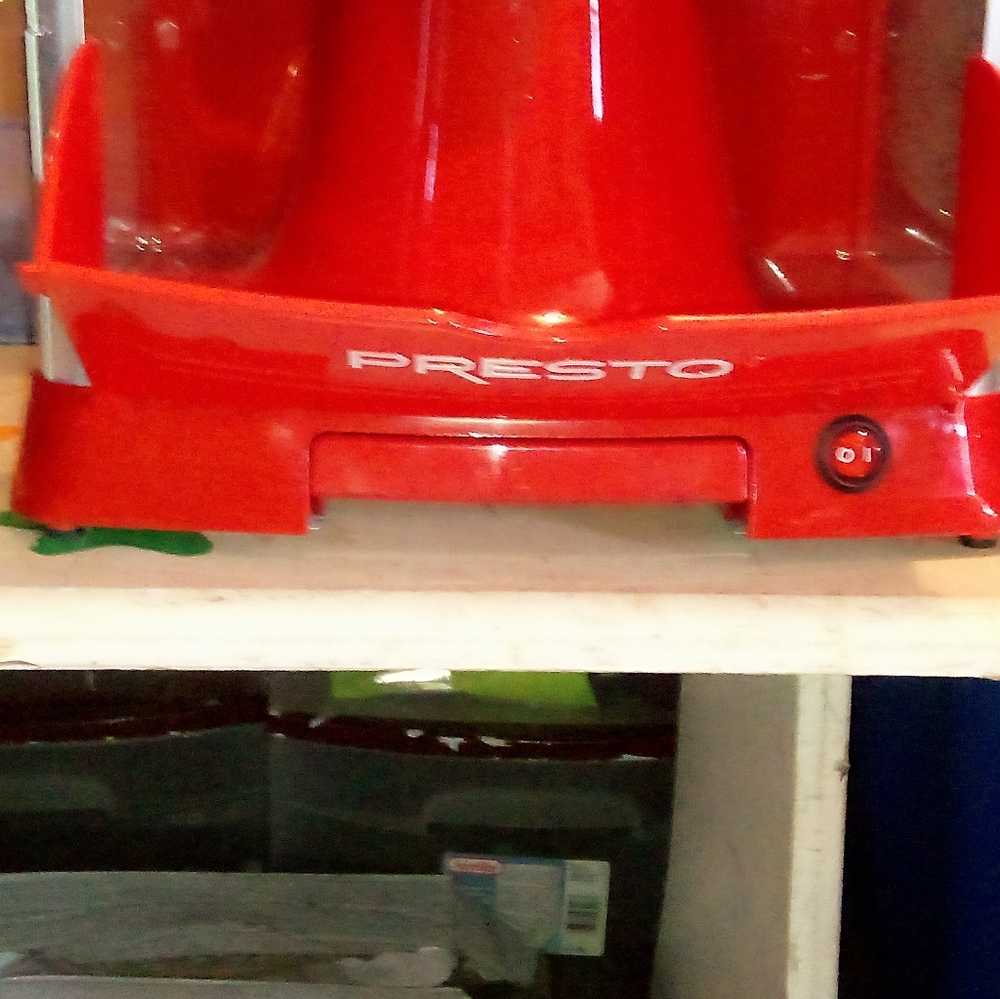PRESTO POPCORN MAKER!!!! - Picture 5 of 13